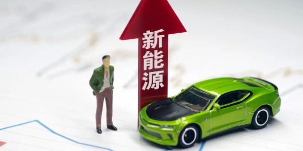 崔東樹：#2023年10月中國占世界份額67%